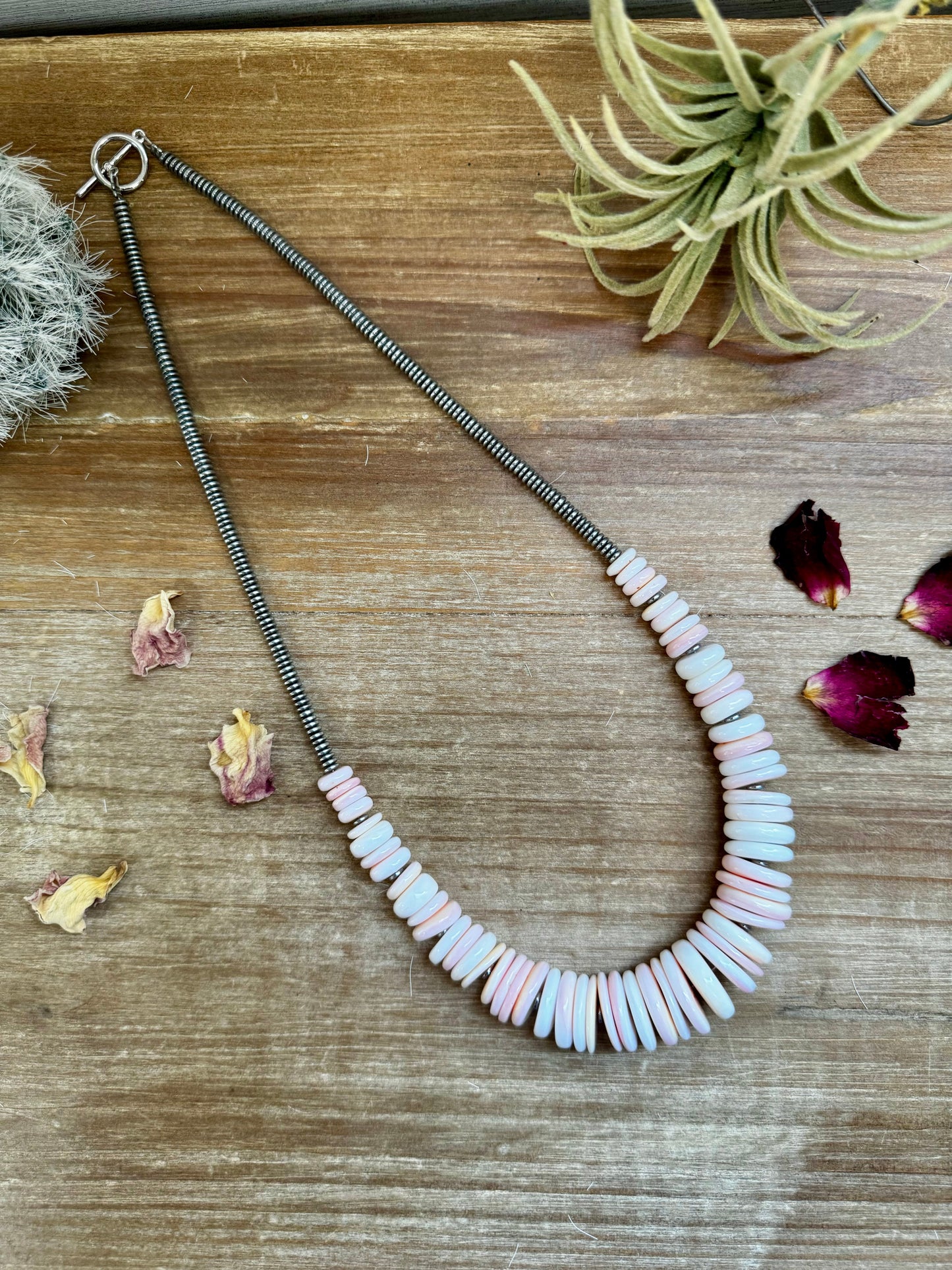 20 inch pink Conch necklace