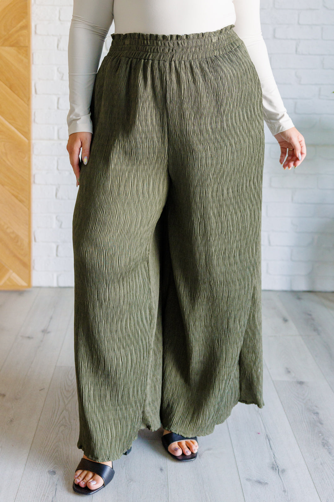 Harmony High Rise Wide Pants in Olive